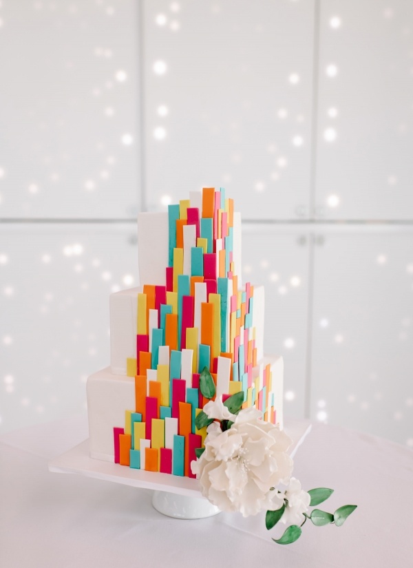 Vivid & Modern Rooftop Wedding Inspiration