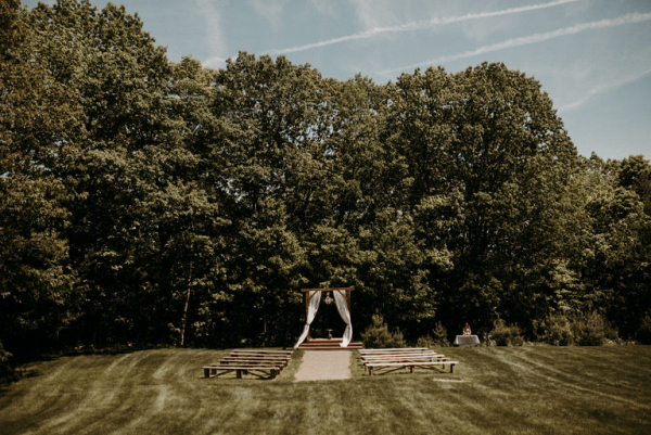 Rustic Elegance Countryside Wedding in Maine