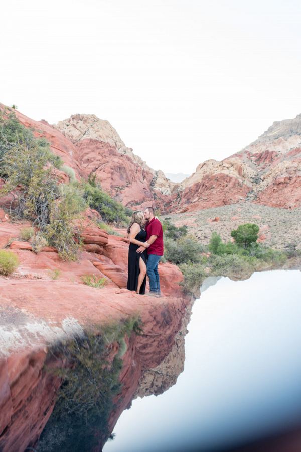 Red Rock Canyon Las Vegas Engagement Session