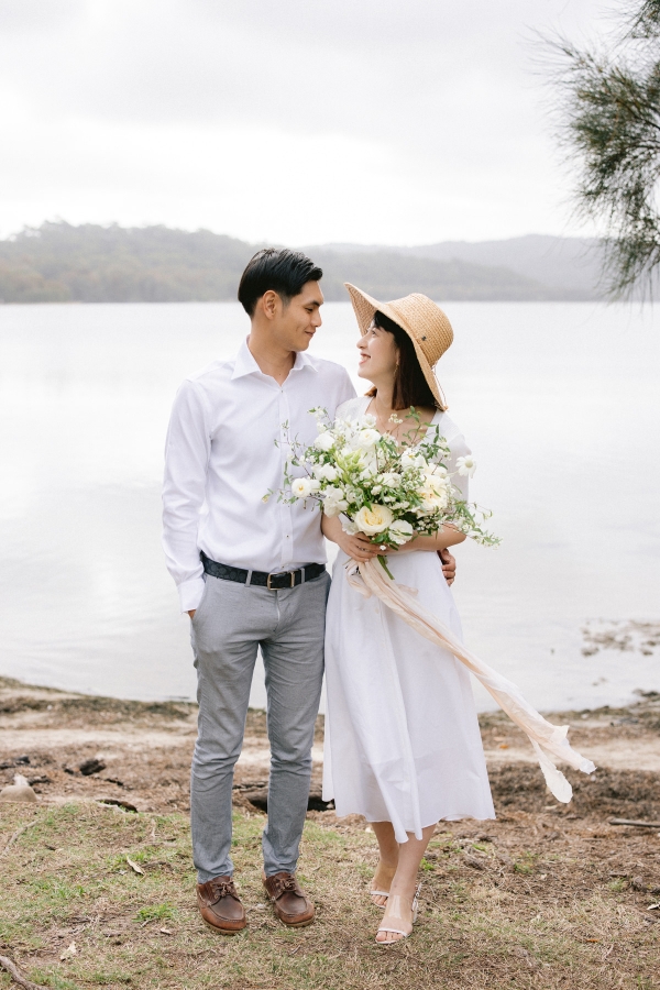 Romantic & Light Filled Lakeside Love Session