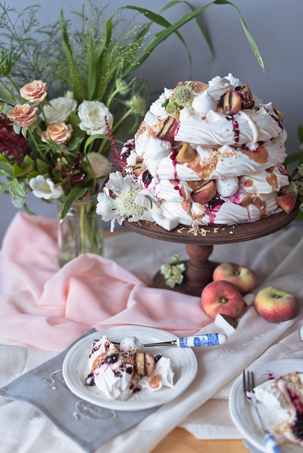 How to Make a Pavlova Alternative Wedding Cake