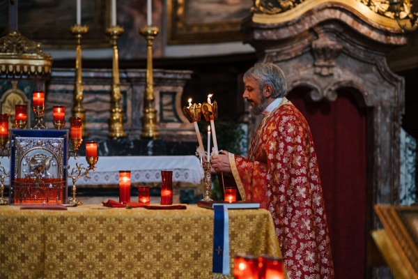 Intimate Old World Wedding in Rome