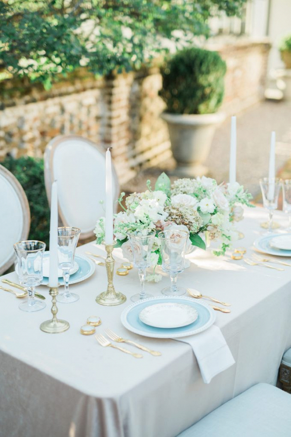 Blue Vintage Garden Wedding Ideas