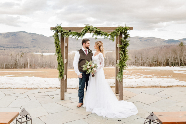 Cozy winter wedding at the Mountain Top Inn