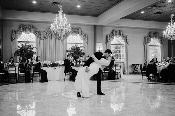 Black & White wedding photos – yes or no?