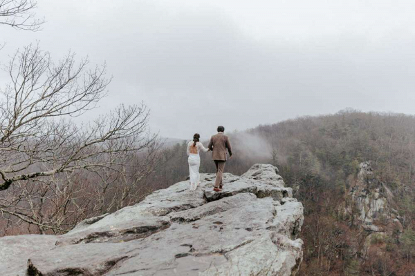 BAREFOOT BRIDE ON THE EDGE OF THE MOUNTAIN